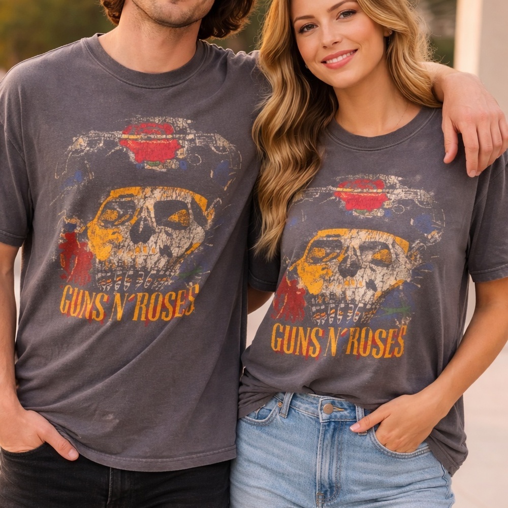 Vintage Guns N' Roses Graphic Tee – Iconic Rock Band Unisex Shirt Size S‎